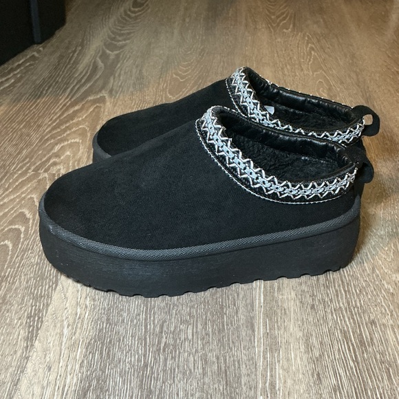 Olivia & Kate Shoes - Olivia & Kate Black Slip-On Platform Shoes